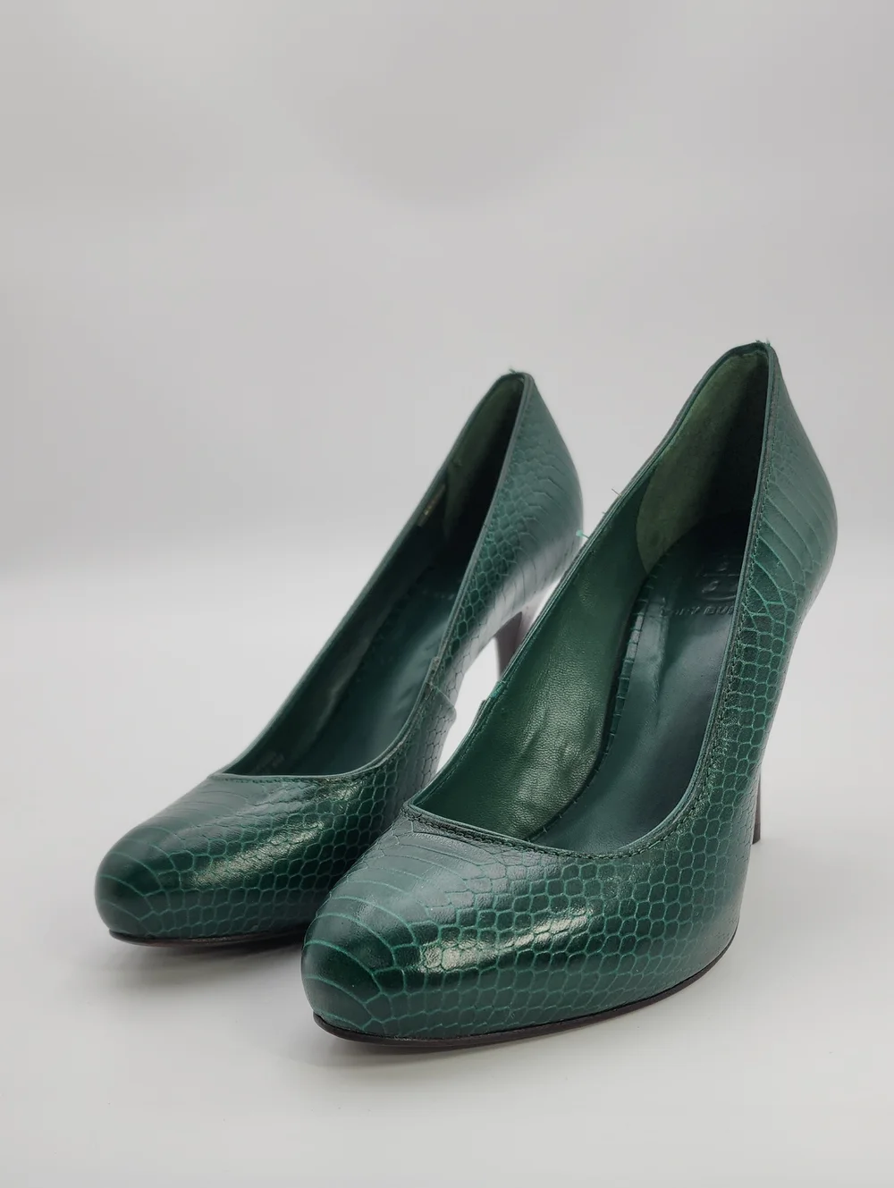 Tory Burch Emerald Green Snake-Embossed Leather Pumps - Size 6